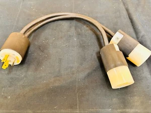 Cable divisor de bloqueo giratorio Hubbell 20 amperios 125 voltios (1) macho - (2) hembra 1' de largo - Imagen 1 de 6