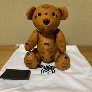 Muñeco de peluche de cuero marrón MCM Bear juguete de peluche con bolsa para el polvo B7 - Imagen 1 de 4