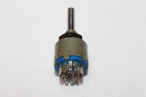 2 pezzi Interruttore a gradini interruttore girevole 2 livelli 6 ingressi SEL SB16/1/2x6u/Ag - Foto 1 di 1