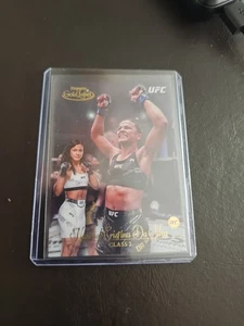 2024 Topps Gold Label UFC - Natalia Cristina da Silva #27 Class 2 (RC) - Bild 1 von 6