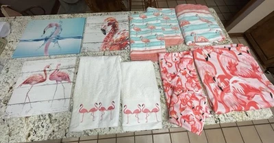 Juego de baño flamenco con arte de pared de lona y varias toallas 11 artículos Foto 1 de 4