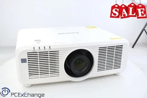Panasonic PT-MZ770 U7 LCD Projektor MZ770 WUXGA 8000 Lumen 10457h Lichtlaufzeit - Bild 1 von 9