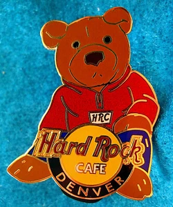 CHAQUETA POLAR DE INVIERNO ROJA DENVER *HERRINGTON CITY BEAR SERIES* PIN Hard Rock Café - Imagen 1 de 1