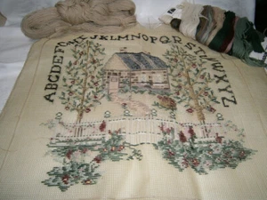 VINTAGE TRAMMED TAPESTRY SAMPLER KIT & WOOLS TO WORK -ALPHABET & COTTAGE GARDEN - Picture 1 of 3