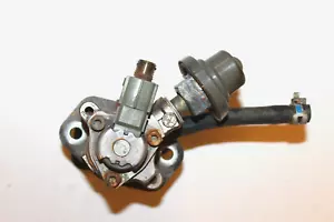 Lexus IS250 2006-2015 bomba de combustible de alta presión + amortiguador 2310039645 - Imagen 1 de 5