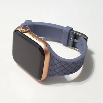 Silicone Wrist Band/Apple Watch Series 9, 8, 7, 6, 5, 4, 3, 2, 1, SE 38/39/41mm - Image 1 of 4