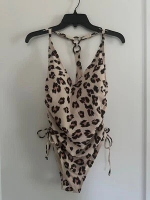 NUEVO SIN ETIQUETAS KONA SOL Traje de baño acanalado de una pieza con estampado animal de leopardo talla M Foto 1 de 4