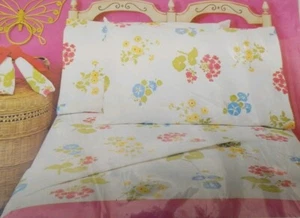 VINTAGE NIP WAMSUTTA FLOWERS STANDARD DOUBLE FITTED SHEET & TWO PILLOW CASES - Picture 1 of 6
