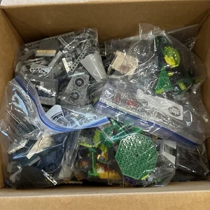 Lego Lot/some From Joker And Avengers - Picture 1 of 4