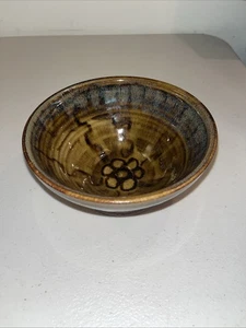 "Cuenco hecho a mano de cerámica artística de estudio azul marrón esmalte moteado texturizado firmado 5""" - Imagen 1 de 7