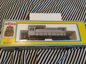 Atlas 8070 HO Undecorated Alco S-2 Diesel Locomotive NEW IN BOX - Picture 1 of 7