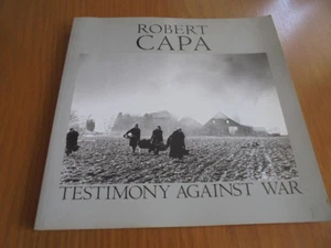 Robert Capa Photo Exhibition Catalogue: 50th Anniversary After the War Robert Ca - Foto 1 di 9