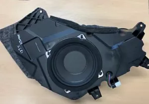 Hyundai IX35 Tucson rear boot subwoofer speaker 96380-2S000 ^^^^ - Picture 1 of 4