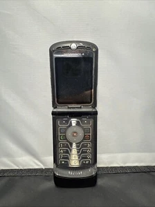 Motorola RAZR / Razor V3 - Black Flip Phone - READ Parts Only Untested - Afbeelding 1 van 7