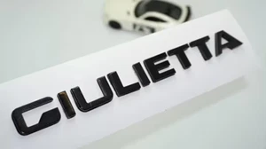 Scritta Logo Posteriore Per Alfa Romeo Giulietta nero Lucido Fregio adesivo - Foto 1 di 5