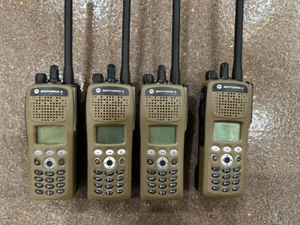 Motorola XTS2500 III VHF 136-174 MHz Military P25 XTS Four Radios - Photo 1/7