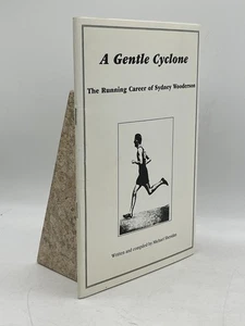 A Gentle Cyclone Michael Sheridan Softcover Booklet Athletics Biography Running - Picture 1 of 2