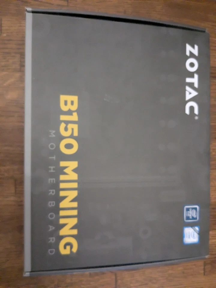 Placa madre para minería Zotac B150 Foto 1 de 4