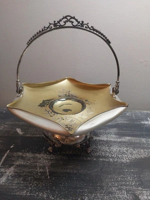 Great Victorian Swing Handle Silver Plated Basket Wm. Rogers - Изображение 1 из 4