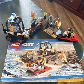LEGO City Police Prison Island 60127 Complete 92 pcs w/ Manual No Box