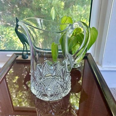 Jarro de água vintage com arcos de botão de cristal corte EAPG – 9,75” de altura - Imagem 1 de 4