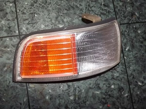 92-94 OEM Acura Vigor SL front passenger fender corner marker lamp 212-22210 FR  - Picture 1 of 3