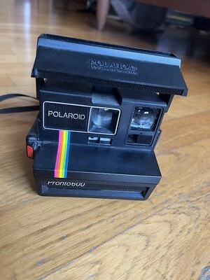 FOTOCAMERA POLAROID PRONTO 600 Vintage FUNZIONANTE in perfetto stato estetico - Immagine 1 di 4