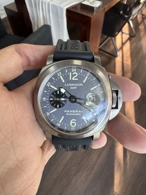 Panerai Luminor GMT Titanium 44MM Automatic - PAM 89 (PAM00089) - FULL SET - Image 1 of 4