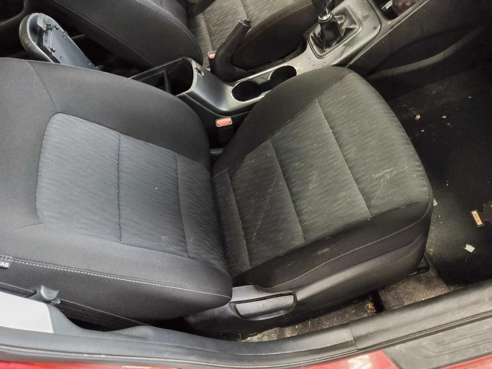 Passenger Front Seat Bucket  Sedan Cloth Fits 14-16 FORTE 622414 Foto 1 de 1