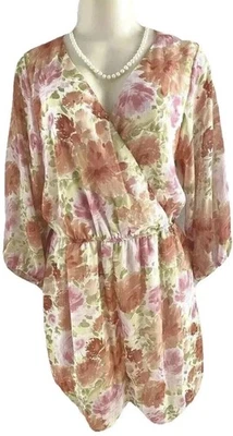 Mujer Plus Mono Talla 1x NUEVO Floral Fiesta Crucero Corto Mameluco Precioso Nuevo Con Etiquetas Foto 1 de 4