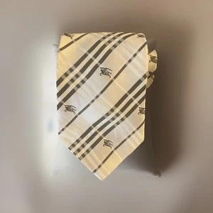 Burberry 100% Silk Tie Black & White w/Equestrian Knight Logo Handmade England - Picture 1 of 7