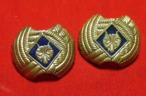 Two Vintage Boy Cub Scout Blue Enamel Wolf Neckerchief Scarf Slides / Tie Clips - Picture 1 of 4