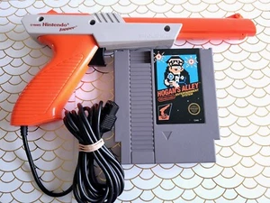 Hogan's Alley (Nintendo NES, 1985) Cartridge With Zapper - Authentic - TESTED - Picture 1 of 5
