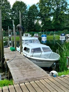Norman 20ft Boat With single Mariner 20hp petrol outboard - Picture 1 of 8