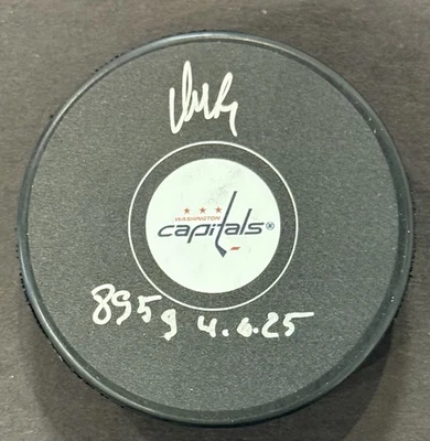 Alexander Ovechkin Firmado Capitales #895 Disco de Gol con Fecha de Registro Auto Fanáticos Certificado de Autenticidad Foto 1 de 4