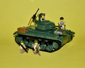 Retired COBI WWII M-24 CHAFFEE Tank Building Set #2457 w/ BRICKMANIA Figures - Picture 1 of 14