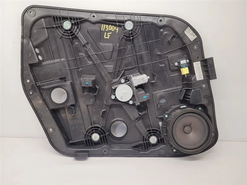 2014-2019 KIA SOUL Driver Left Front LH Window Regulator Electric 82471B2010  - Image 1 of 4