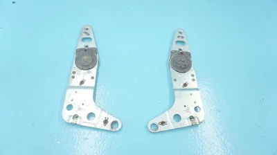 MERCEDES--BENZ R107 280SL 380SL 450SL, ПАРА РЕГУЛЯТОРОВ ВЕРХНЕГО СИДЕНЬЯ ПЕРЕДНЕЙ СТОРОНЫ R - Изображение 1 из 4