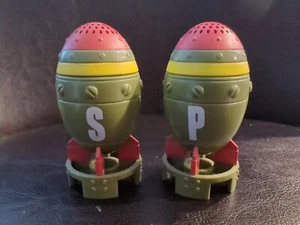 Fallout Mini Nuke Salt & Pepper Shakers Set - Loot Crate EXCLUSIVE No Box - Picture 1 of 5