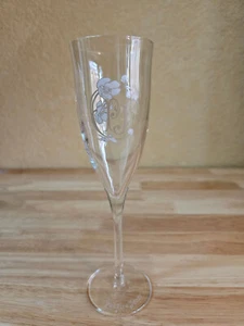 Flauto Champagne Perrier Jouet Monogramma J P Anemoni Bianchi Firmato - Foto 1 di 7
