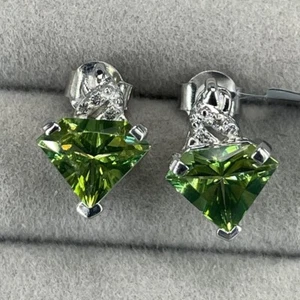 925 sterling silver earrings peridot white topaz green gemstone triangle studs - Picture 1 of 10
