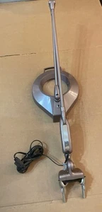 Dazor M-1408 R Floating Light Fixture, w/Magnifying Glass With Bulb - Picture 1 of 23