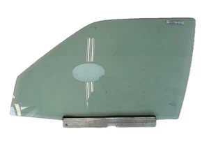 Mercedes W124 4Matic A1247200318 Front Left Heat-Insulating Glass Pane - Picture 1 of 2