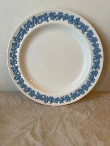 Plato de ensalada china lavanda china vintage de madera de cuña en relieve de 8 - Imagen 1 de 2