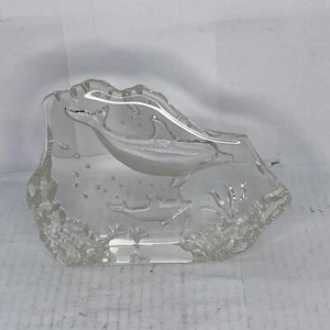 Vintage Etched in Cut Glass Dolphins Swimming Crystal Art Sculpture Paperweight - Picture 1 of 2