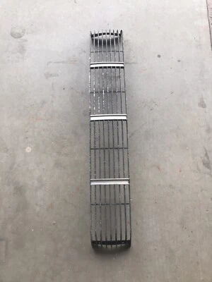 Parrilla delantera AMC Matador 1971-73  Foto 1 de 2