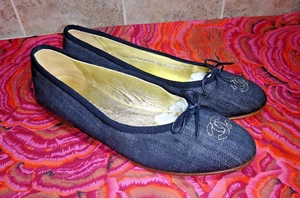 Chanel Dark Blue Denim GOLD CC Logo Ballet Flats 38.5 ~ US 8-8.5 - Picture 1 of 14