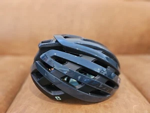 Casco da ciclismo Lazer Z1 Kineticore blu cosmico piccolo - Foto 1 di 4