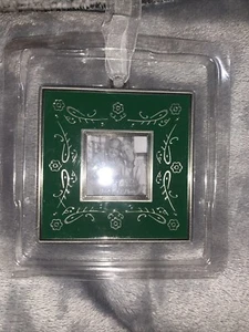 Adorno Marco Linaje Hermana por DEMDACO Marco Esmalte Adorno Navidad - Imagen 1 de 3