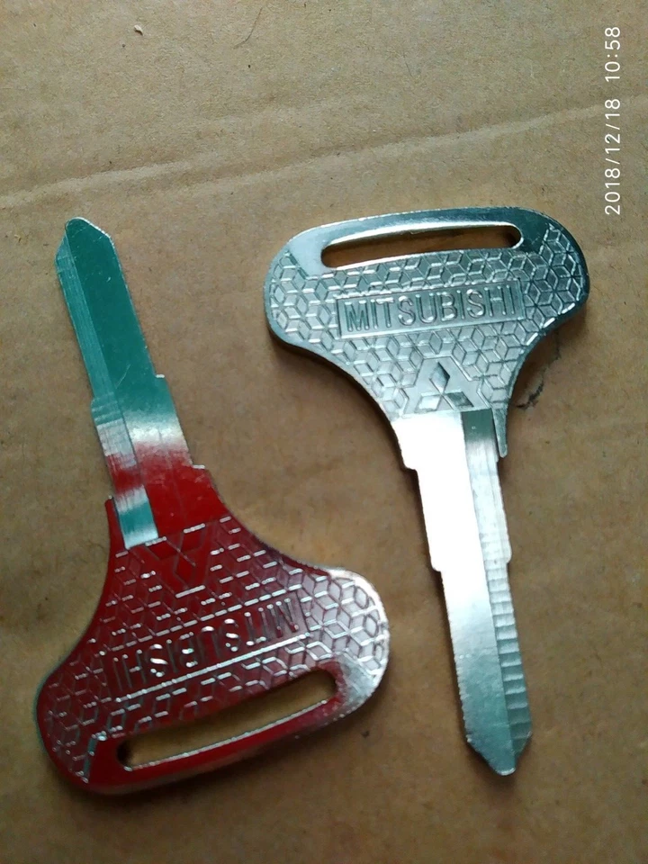 Mitsubishi Fuso Truck, Forklift Fuso Canter FE FF FB FD FH FG MEDIUM Blank Key  - Image 1 of 4